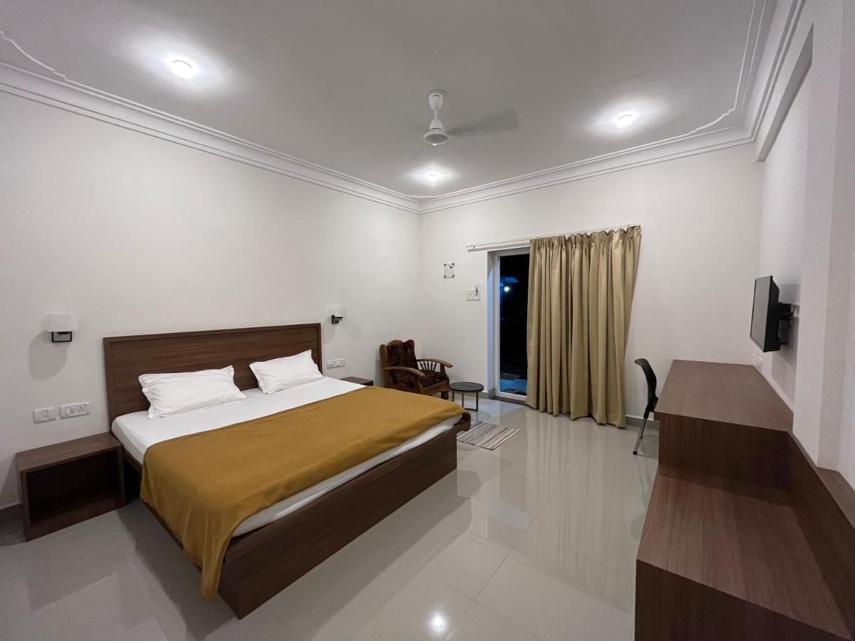 Morjim Sunset Hotel Luaran gambar